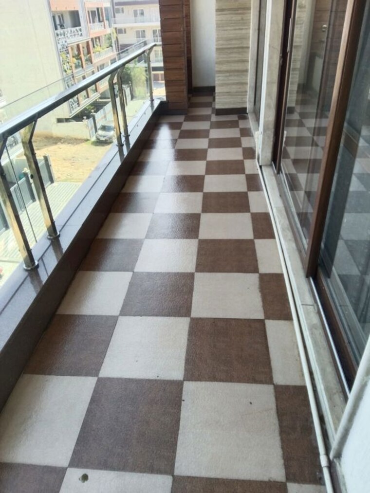 Balcony, sector 43 3 Bedroom 1900 Sq.Ft. Builder Floor In Sector 43 Gurgaon 10366669