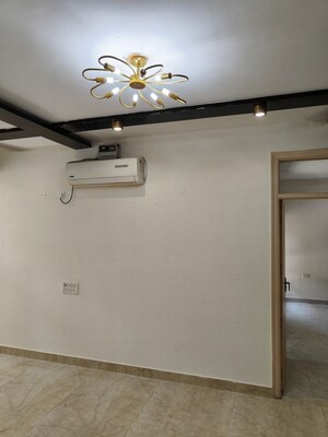 Room in 4 BHK Apartment at Tarika CGHS, Sector 43 – for Rent