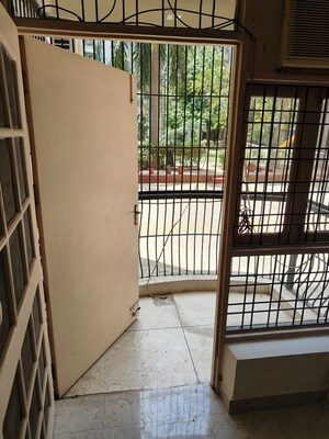 Balcony in 4 BHK Apartment at Tarika CGHS, Sector 43 – for Rent