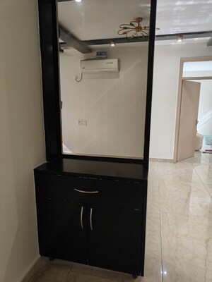 Kitchen in 4 BHK Apartment at Tarika CGHS, Sector 43 – for Rent
