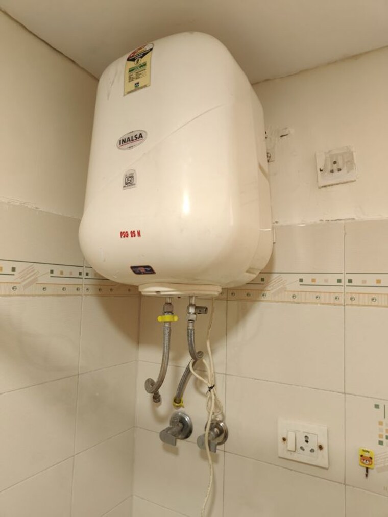 Bathroom, tarika-cghs 4 Bedroom 2300 Sq.Ft. Apartment In Sector 43 Gurgaon 10366683
