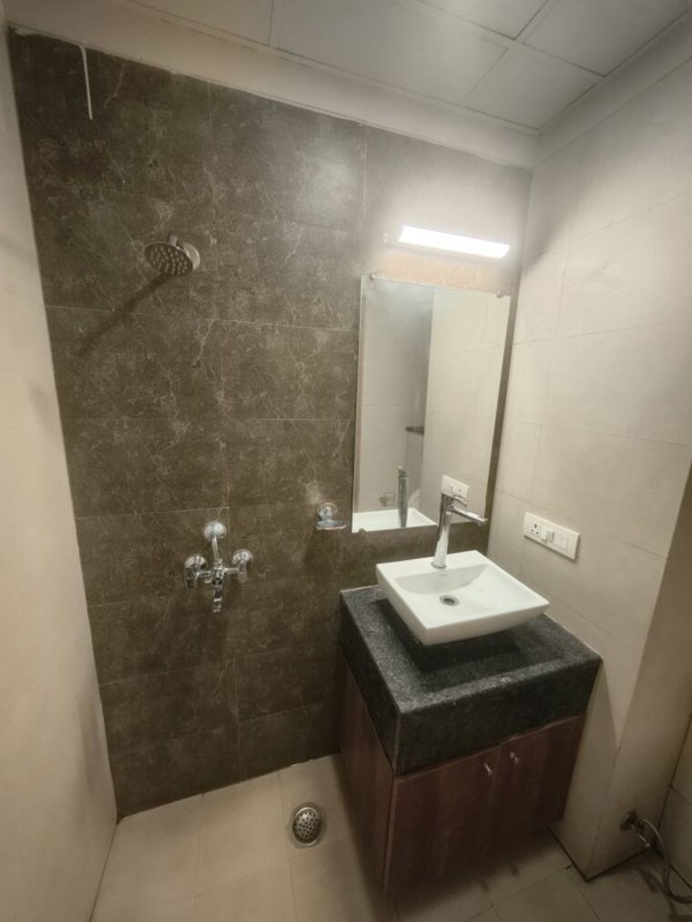 Bathroom, gaur-city-center Studio 600 Sq.Ft. Apartment In Sector 4 Greater Noida Greater Noida 10366687