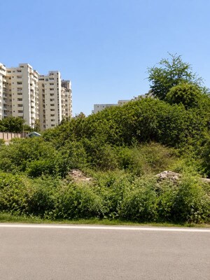  Plot For Sale in Gomti Nagar