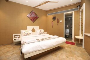 Bedroom in  Shop at Om Nagar CHS, Andheri East – for Sale