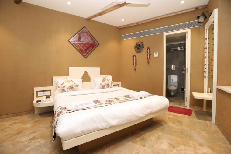 Bedroom, om-nagar-chs Commercial Shop 1250 Sq.Ft. In Andheri East Mumbai 10366709