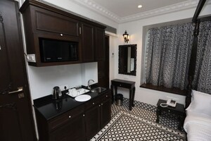 Bedroom in  Shop at Om Nagar CHS, Andheri East – for Sale
