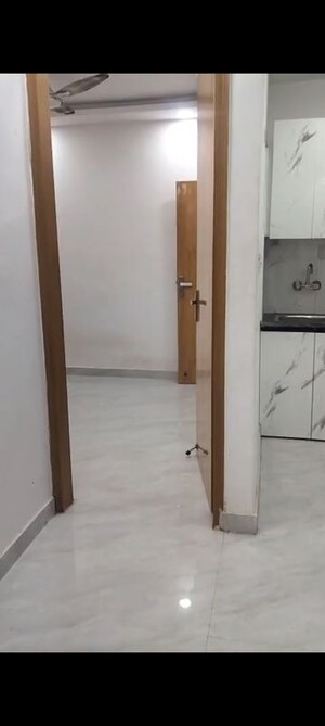 Room in 2 BHK Builder Floor at Govindpuri – for Rent