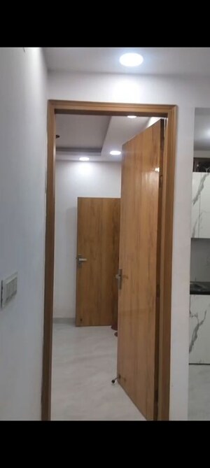 Room in 2 BHK Builder Floor at Govindpuri – for Rent
