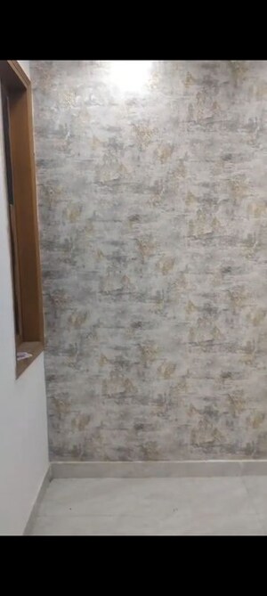 Room in 2 BHK Builder Floor at Govindpuri – for Rent