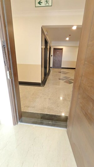 Room in 2 BHK Apartment at K Raheja Raheja Residency, Malad East – for Rent