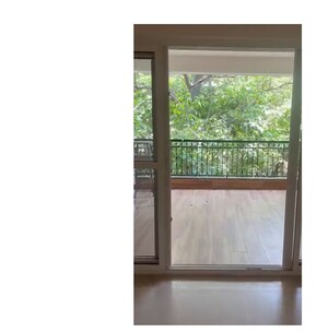 Room in 4 BHK Apartment at Lewis El Roi, Cooke Town – for Rent