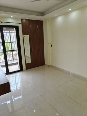 Bedroom in 3 BHK Builder Floor at Sushant Lok I – for Rent