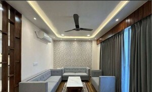 Furnished Amenities in 5 BHK Villa at Gomti Nagar – for Rent