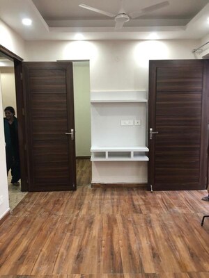 Room in 2 BHK Builder Floor at Sector 47 – for Rent