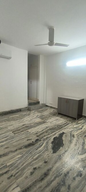 Master Bedroom in 2 BHK Builder Floor at Chittaranjan Park – for Rent