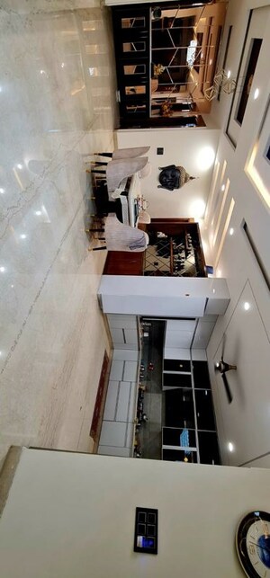 Team Area in 4 BHK Builder Floor at Vaishali Sector 2 – for Sale