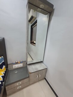 2 BHK Apartment For Rent in Jawahar Nagar CHS Goregaon