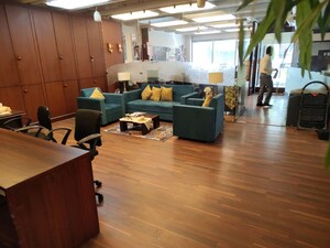Parking in  Office Space at Tulsiani Chambers, Nariman Point – for Rent