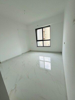 Room in 4 BHK Apartment at Pashan – for Sale