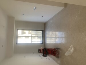 Room in 3 BHK Apartment at Mirchandani Triton, Santacruz West – for Sale