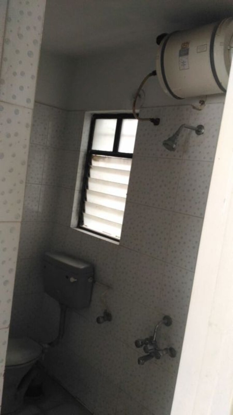 Bathroom, bhusari colony 2 Bedroom 875 Sq.Ft. Apartment In Bhusari Colony Pune 10366880