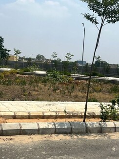 Plot For Sale in BPTP Astaire Gardens Pedestal Floors