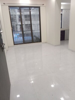 Room in 2 BHK Apartment at Sagar Palacia, Naigaon East – for Rent