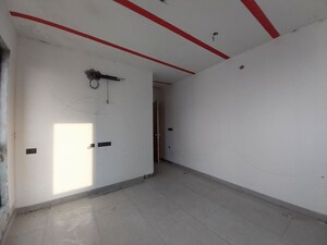 Room in 4 BHK Apartment at Sreepally – for Sale