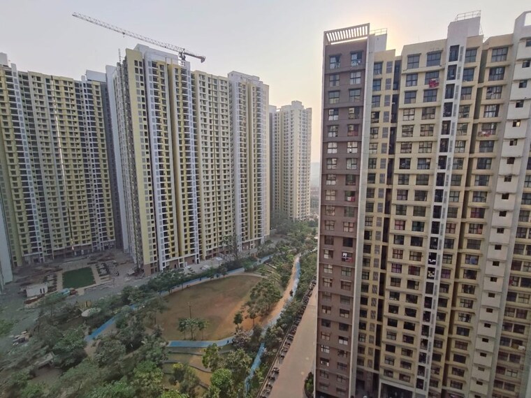 Exterior View, runwal-gardens-phase-4 1.5 Bedroom 535 Sq.Ft. Apartment In Dombivli East Thane 10366713