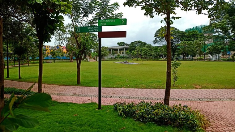 Garden, runwal-gardens-phase-4 1.5 Bedroom 535 Sq.Ft. Apartment In Dombivli East Thane 10366713