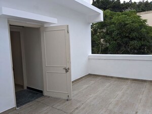 Building Lobby in 2 BHK Villa at Eros Rosewood City, Sector 49 – for Rent