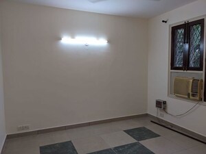 Room in 2 BHK Villa at Eros Rosewood City, Sector 49 – for Rent