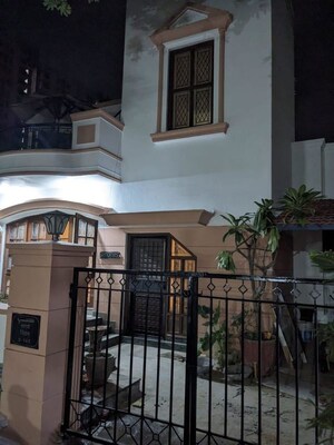 2 BHK Villa – Exterior View View at Eros Rosewood City, Sector 49 - for Rent