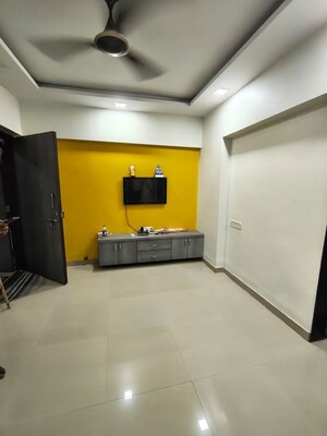 Room in 1 BHK Apartment at Runwal Garden City, Balkum Pada – for Rent