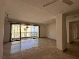 Room in 3 BHK Apartment at Hiranandani Annora, Ghodbunder Road – for Sale