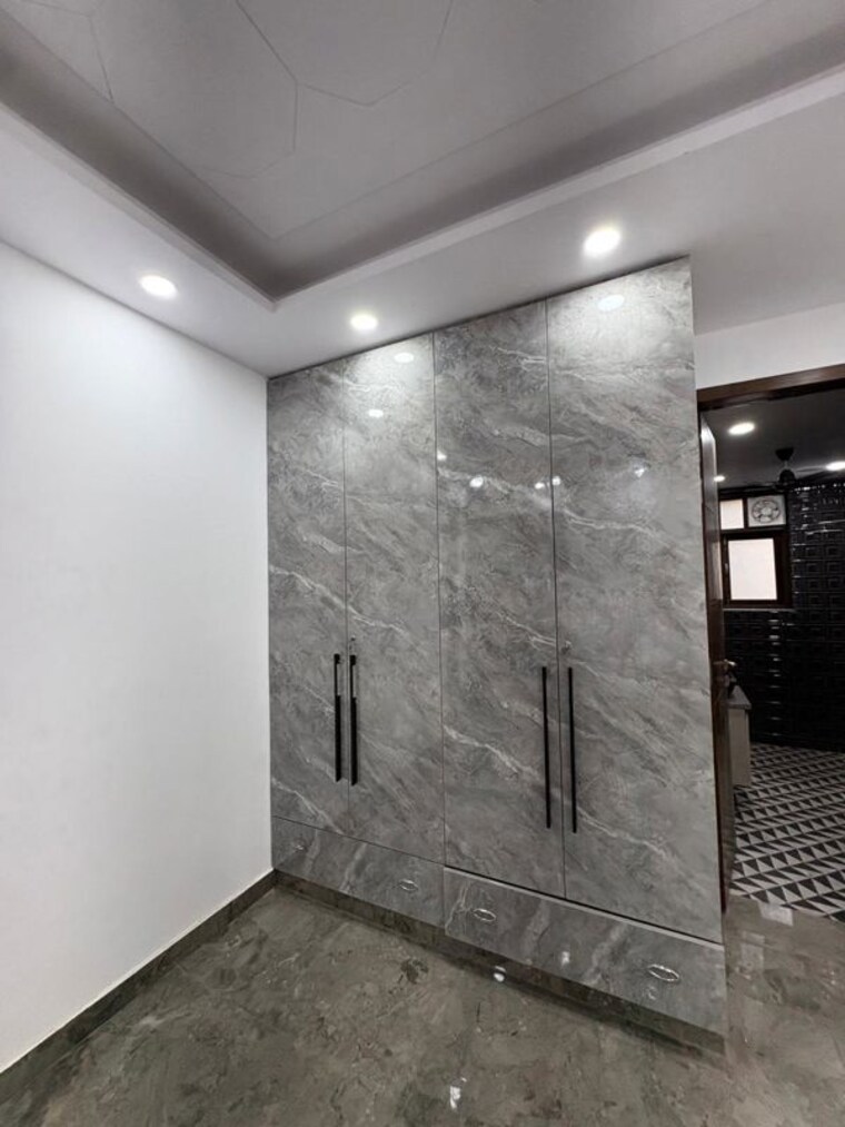 Room, rajouri garden 3 Bedroom 160 Sq.Yd. Builder Floor In Rajouri Garden Delhi 10367006