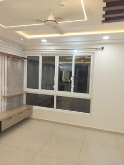 3 BHK Apartment For Rent in O2 Square Residences