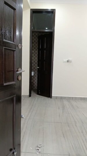 Room in 2 BHK Builder Floor at Sector 47 – for Rent