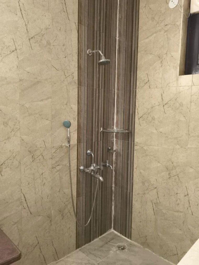 Bathroom, sector 47 2 Bedroom 1600 Sq.Ft. Builder Floor In Sector 47 Gurgaon 10367002