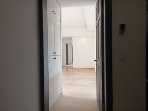 Building Lobby in 3 BHK Apartment at Supertech Supernova Nova Residences, Sector 94 – for Rent