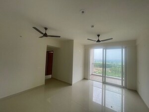 Room in 3 BHK Apartment at Omaxe The Resort, South Mullanpur – for Rent