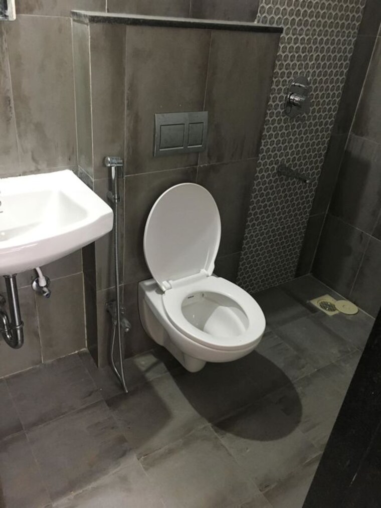 Bathroom, ideal colony Pg For Boys & Girls In Ideal Colony 10367051