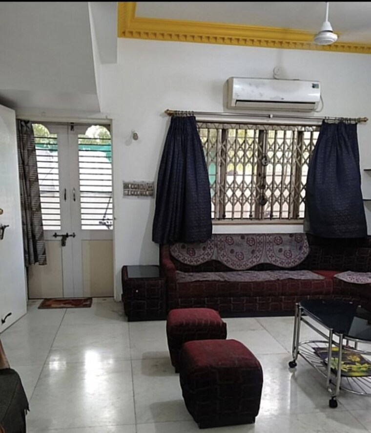 Living Room, sector 7 4 Bedroom 183 Sq.Yd. Independent House In Sector 7 Faridabad 10367059
