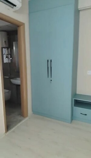 Room in 3 BHK Apartment at M3M Sky City, Sector 65 – for Rent