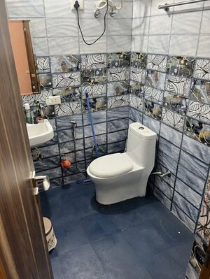 Bathroom in 3 BHK Builder Floor at Sector 46 – for Rent