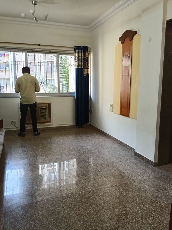 1 BHK 500 Sq.Ft. Apartment in Lalani Valentine Apartment