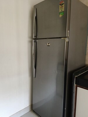 Furnished Amenities in 1 BHK Apartment at Lalani Valentine Apartment, Malad East – for Sale
