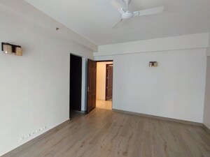 Room in 4 BHK Apartment at 3C Lotus 300, Sector 107 – for Rent