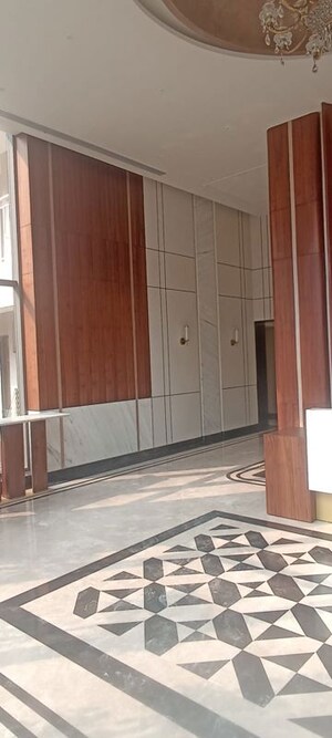 Room in 3.5 BHK Apartment at KLJ Pinnacle, Sector 77 – for Sale