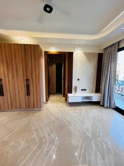 2.5 BHK + Study Room,Basement Builder Floor For Rent in Smart World Gems